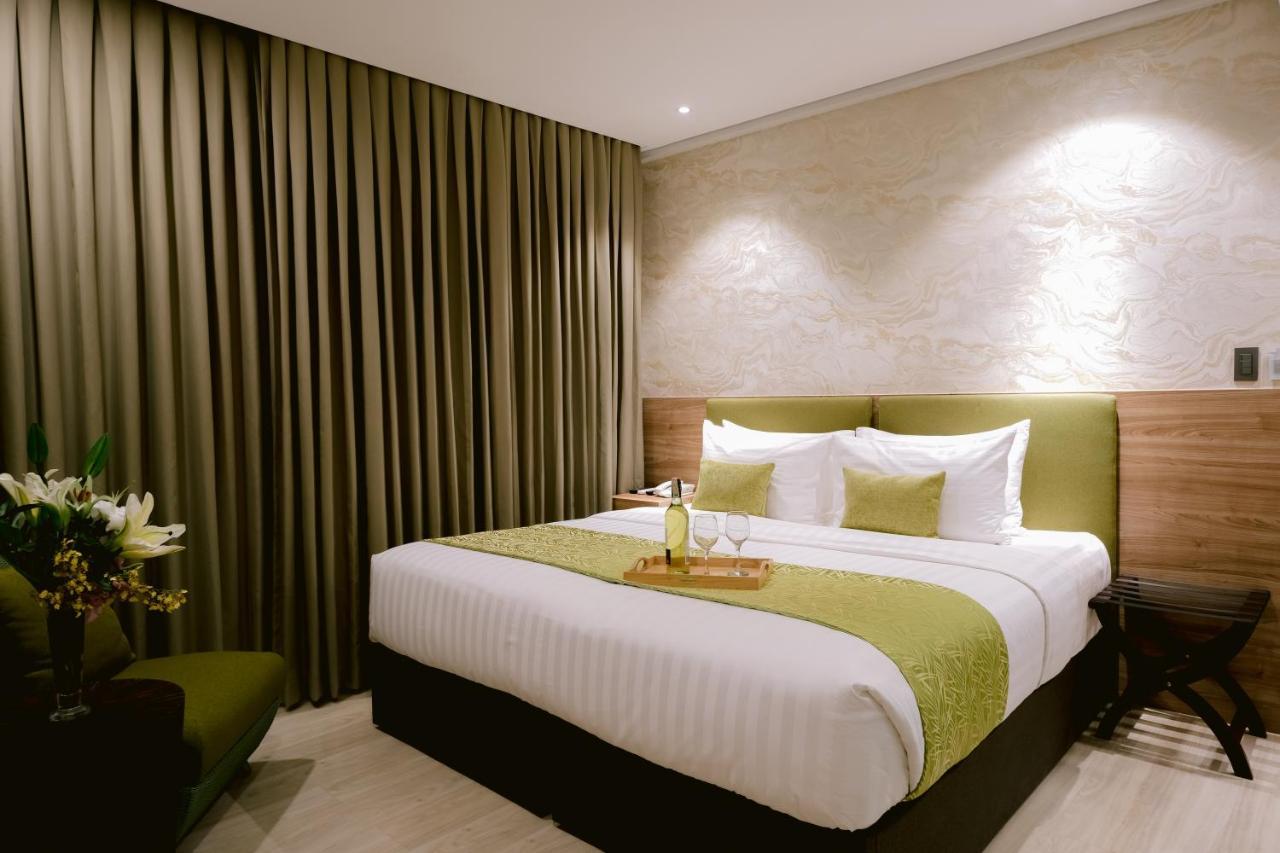 Goldberry Suites And Hotel Cebu Zewnętrze zdjęcie